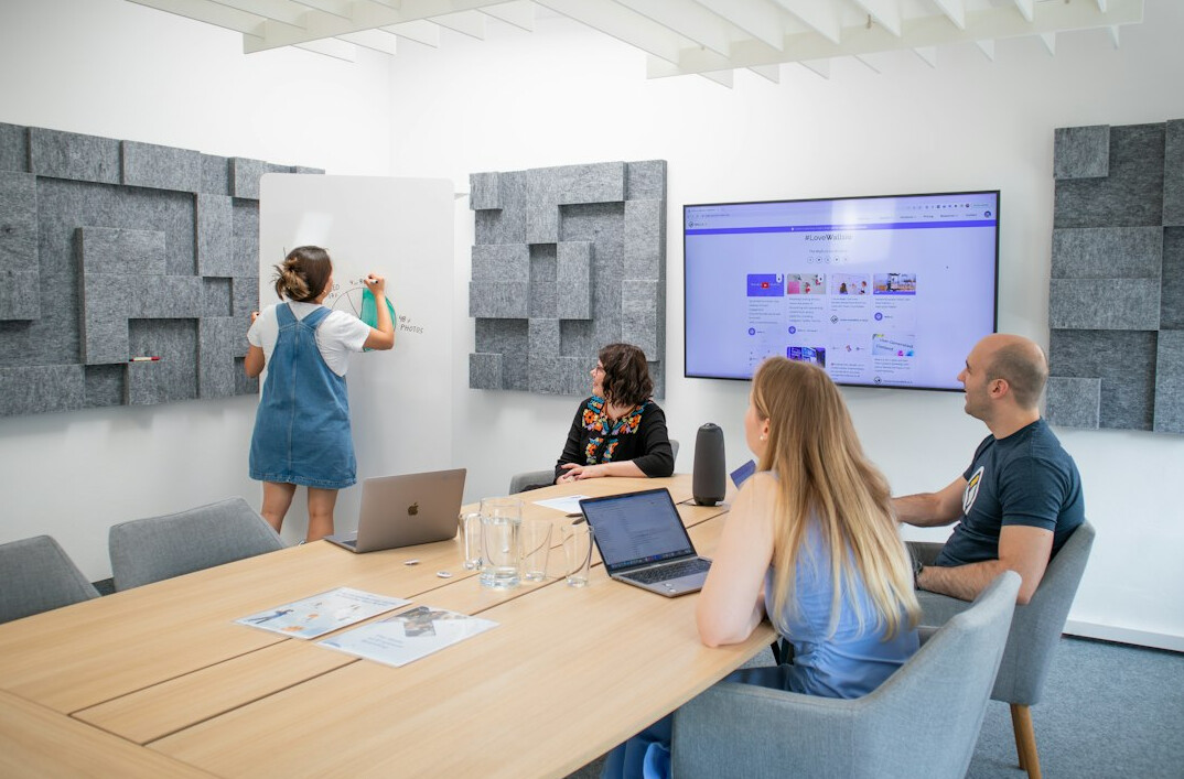 team meeting office